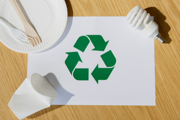Care este impactul pozitiv pe care il ofera reciclarea hartiei?